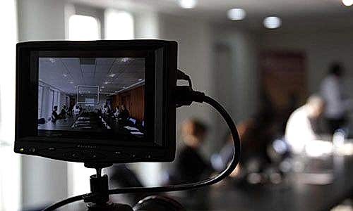 Sıkıcı Fabrika Videolarından Kurtulun: Markanızı Yücelten "Yeni Nesil" Tanıtım Filmi